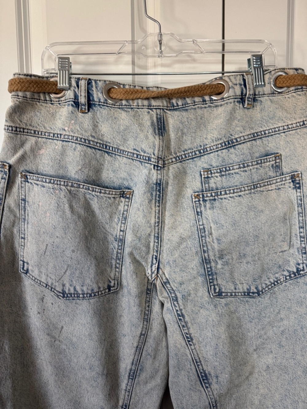 We the Free Moxie Barrel jeans. - Picture 6 of 9